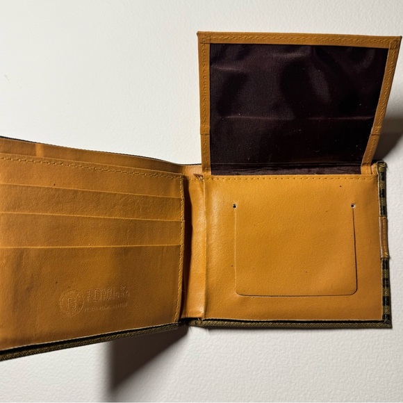 Vintage Fendi Striped Canvas & Leather Wallet - Picture 5 of 10